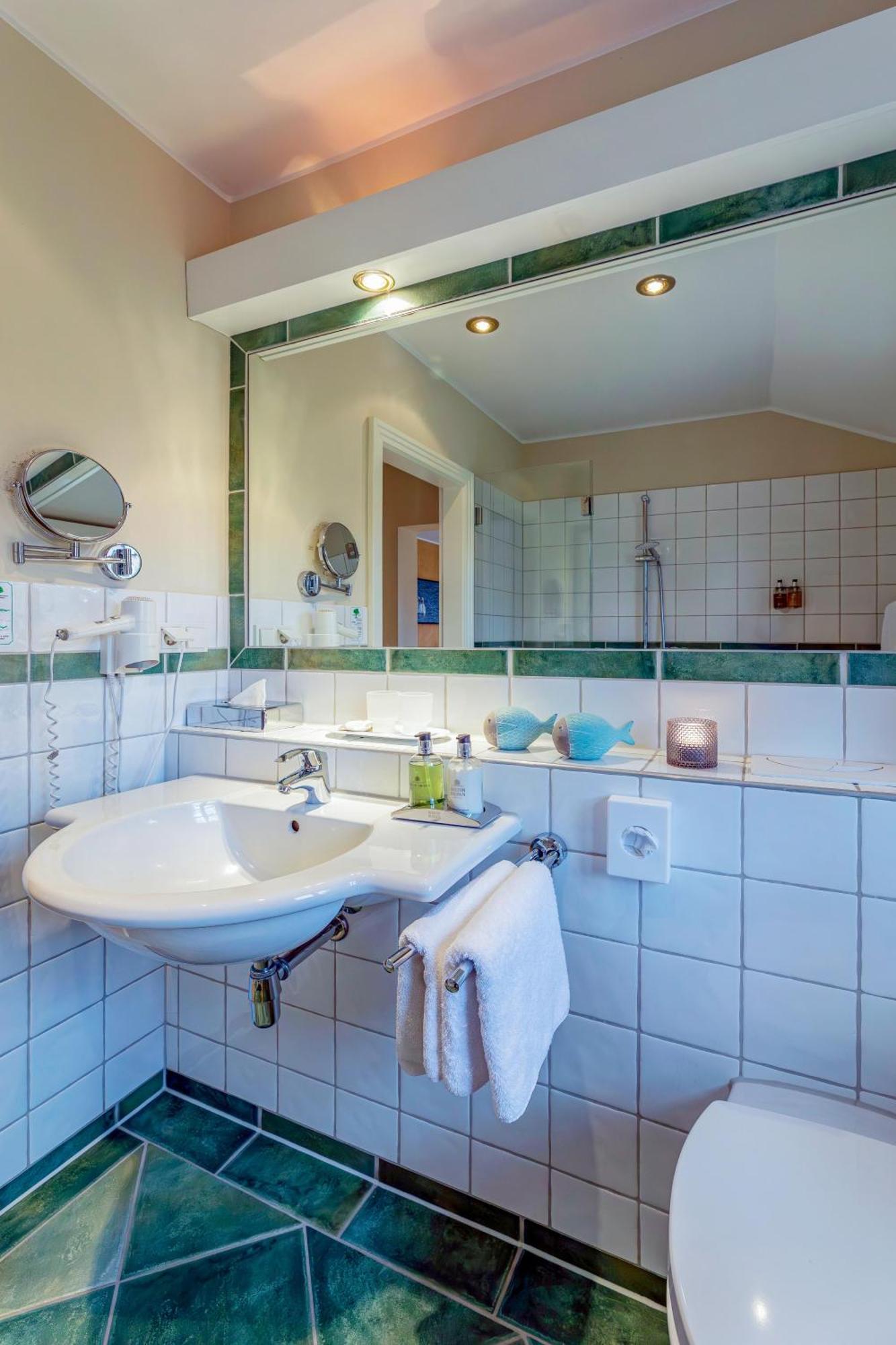 Seehotel Zarrentin Zarrentin am Schaalsee Luaran gambar